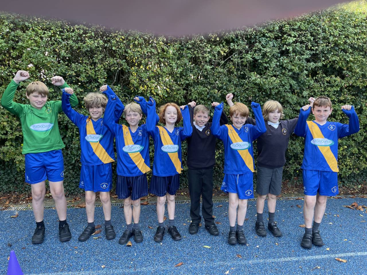 Football Team Home Win Cuddington And Dinton School football-team-home-win-cuddington-and-dinton-school
