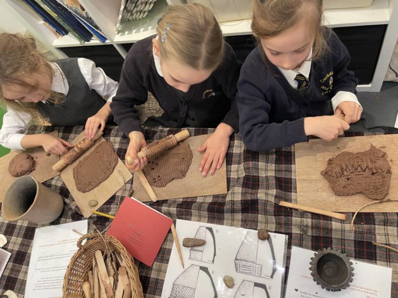 Year 3 and 4 Exploring the Bronze Age at Aylesbury Museum Cuddington
